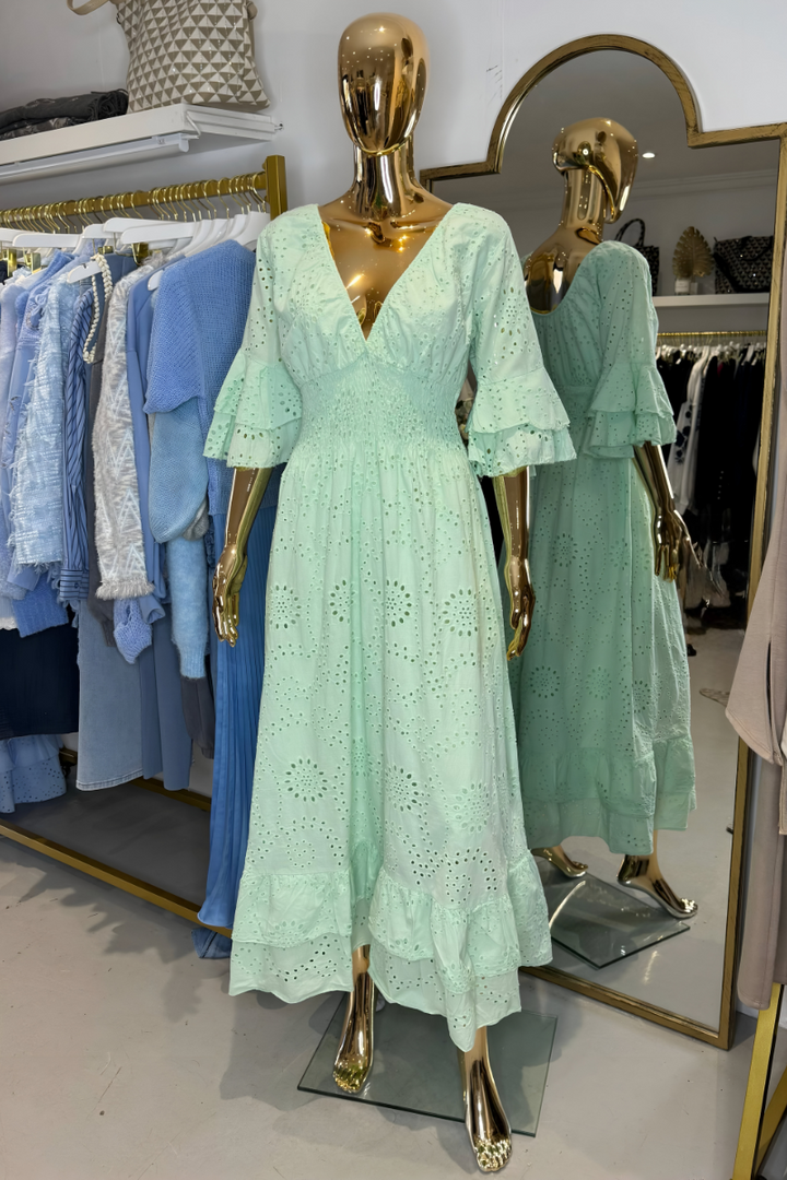 Sera | Women’s Elegant V Neck Muslin Dress