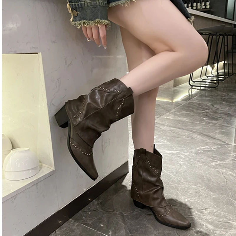 Rylee | Women’s Casual Studded Cowboy Boots
