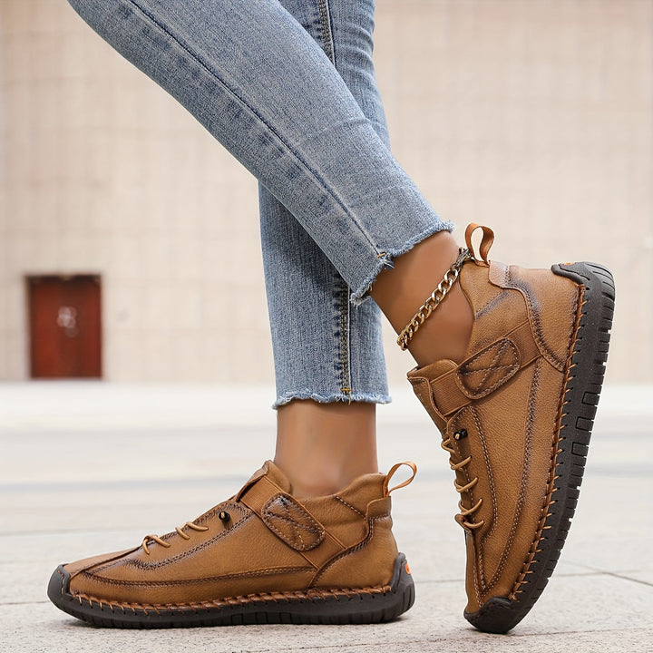 Nela | Women&