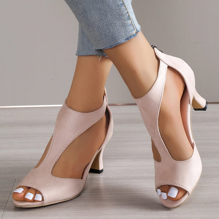 Emilia | Women&