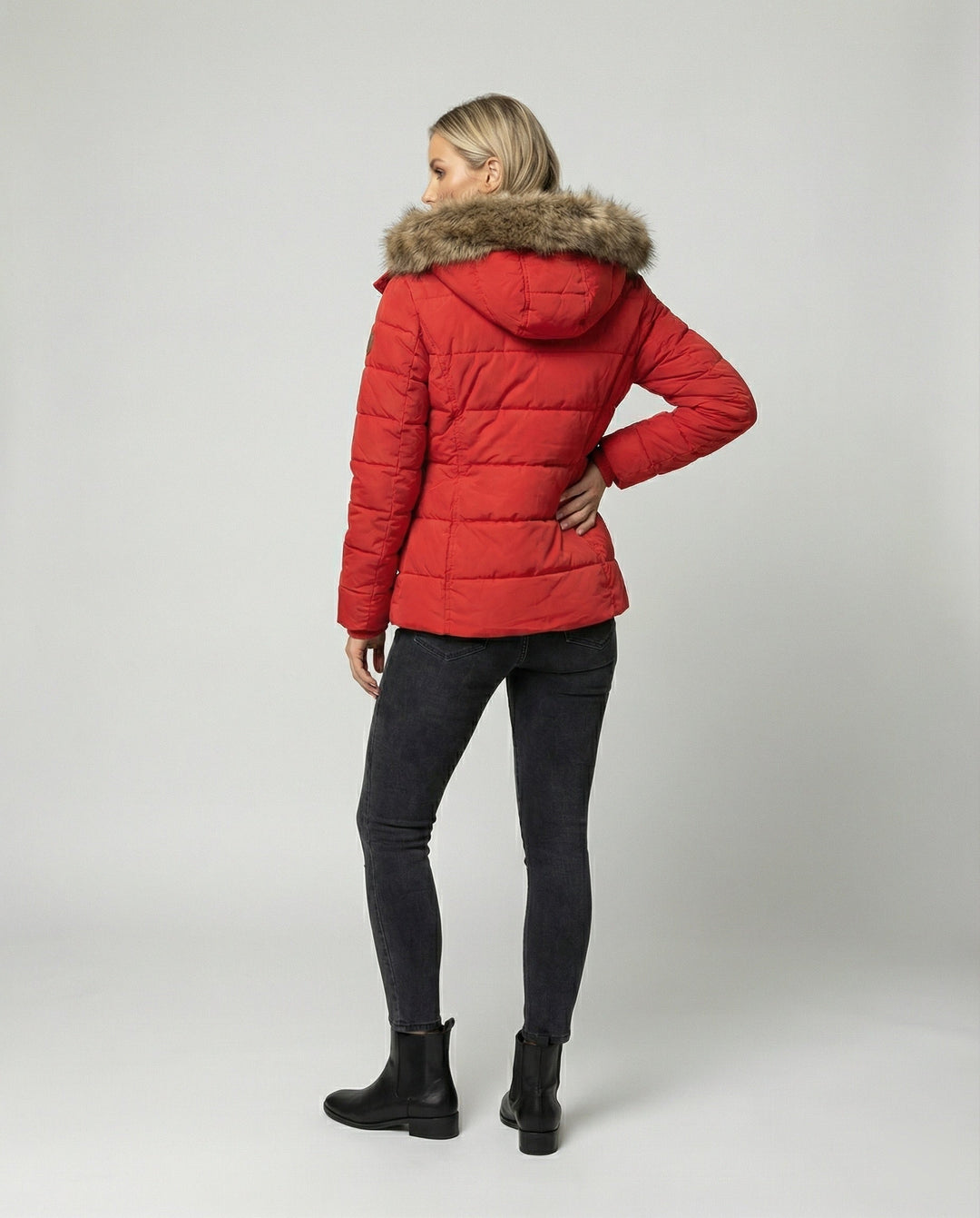 Emily | Women&