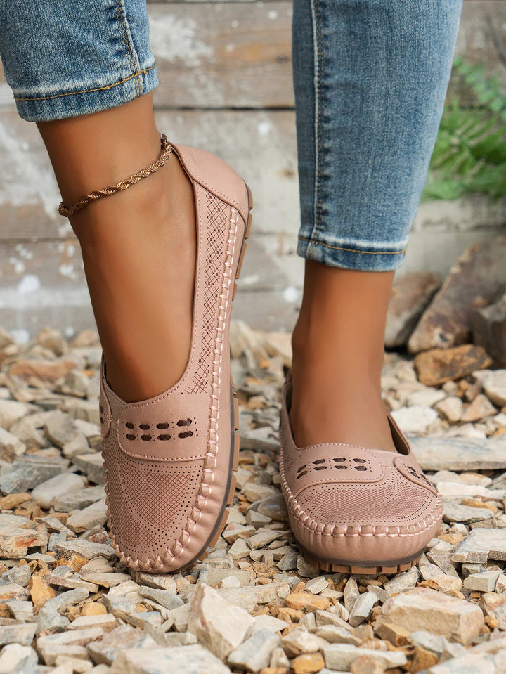 Clover | Women’s Perforated Round Toe Loafers