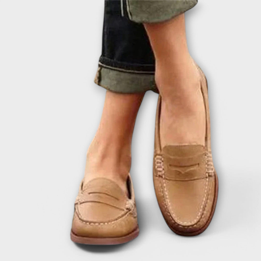 Leona | Women’s Vintage Slip-On Loafers