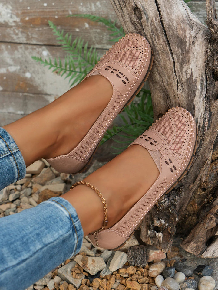 Clover | Women’s Perforated Round Toe Loafers