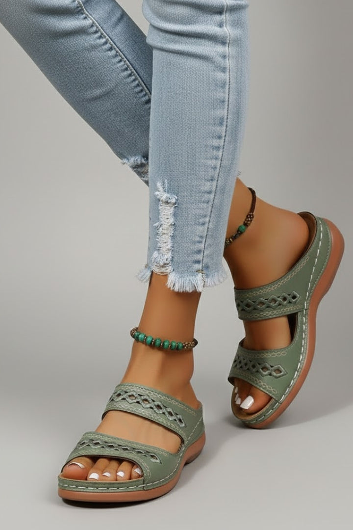 Ellie | Women&