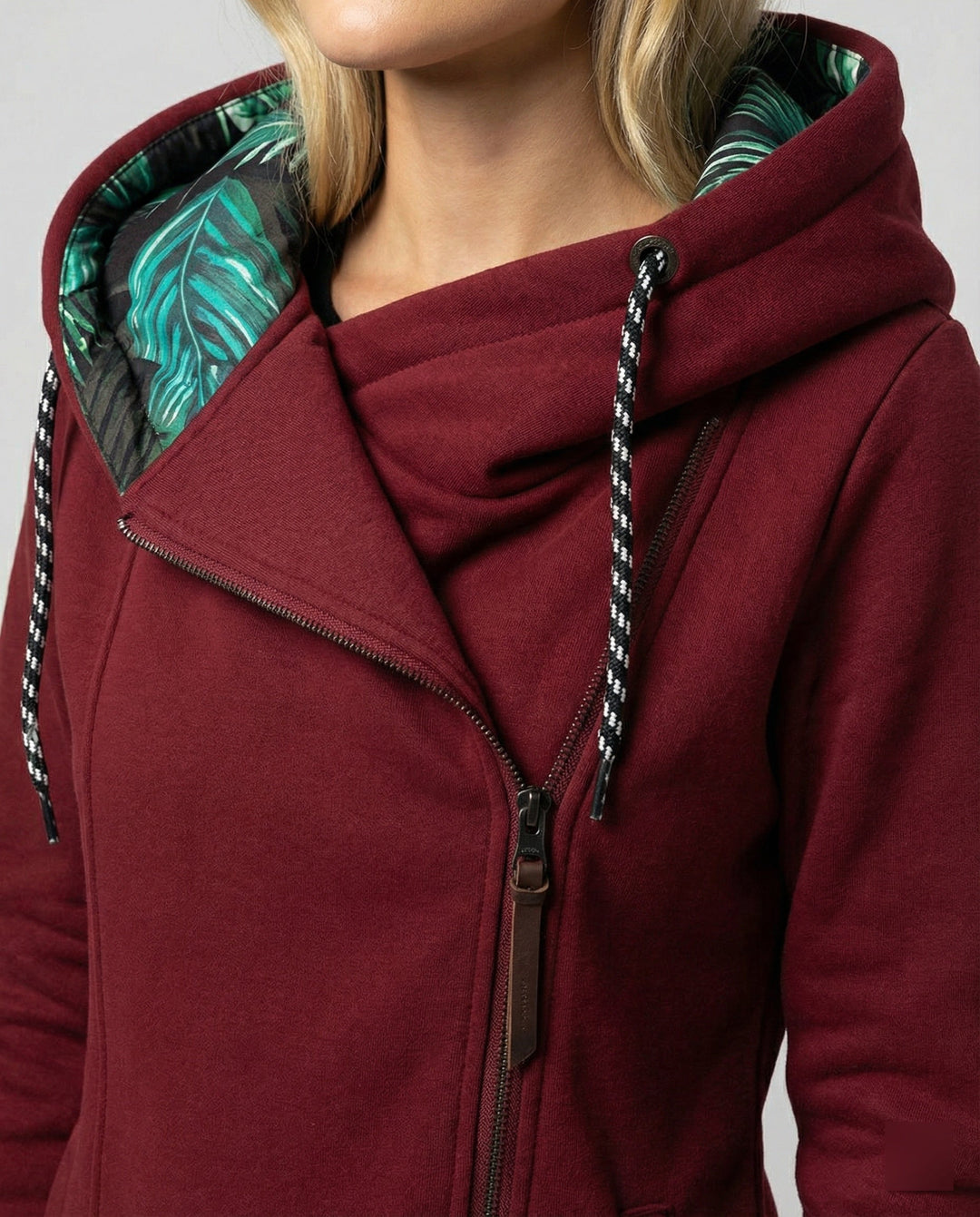 Lydia | Women&